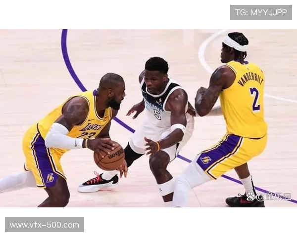 国王内线人手短缺，森林狼戈贝尔兰德尔组合占优